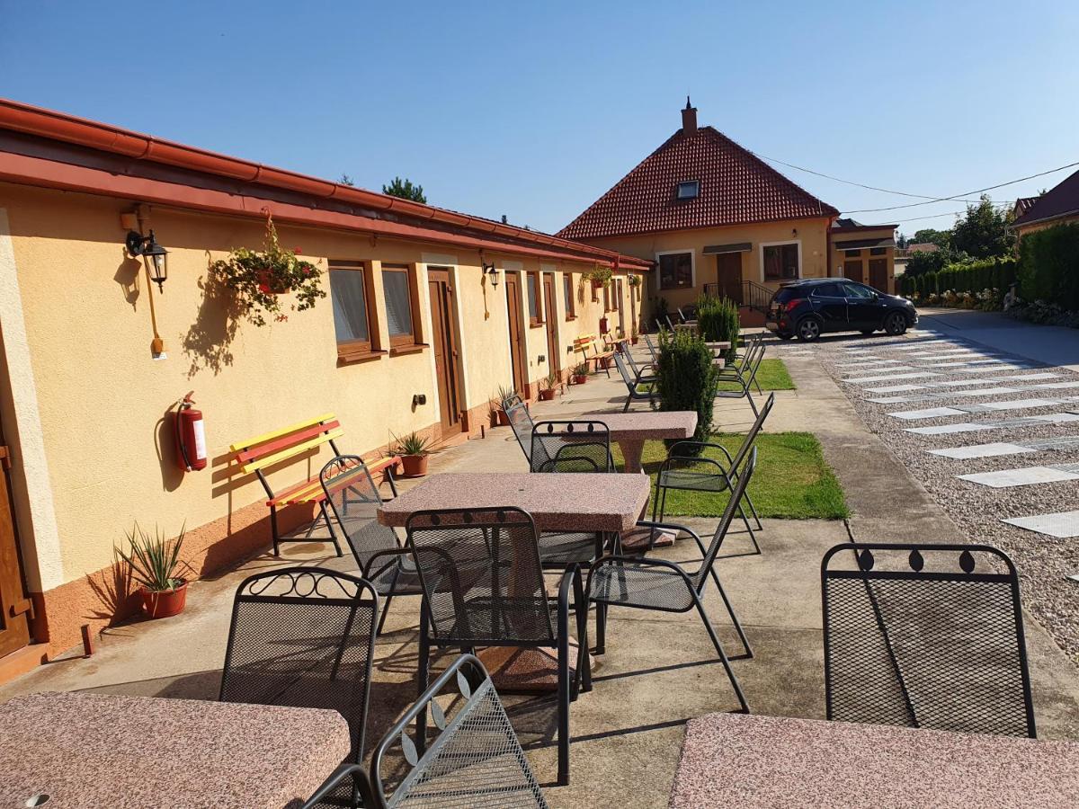 Privat U Jozefa Foeldesa Homestay Velky Meder